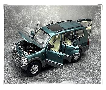 1 18 for Mitsubishi Pajero V73 SUV Car Model Alloy Car Model